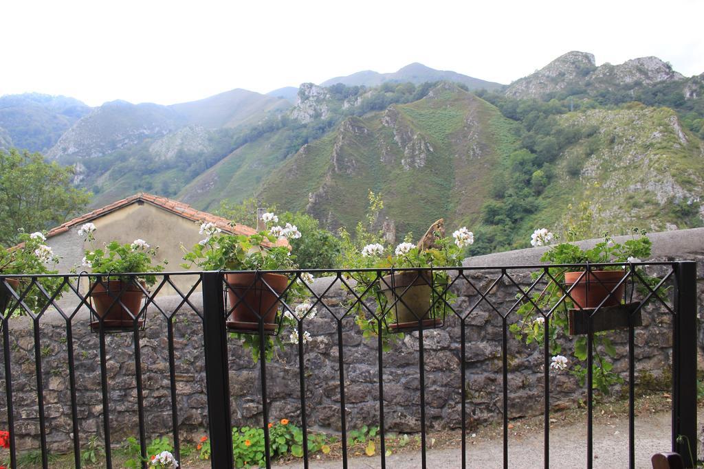 El Colladin Guest House Llerices Cameră foto