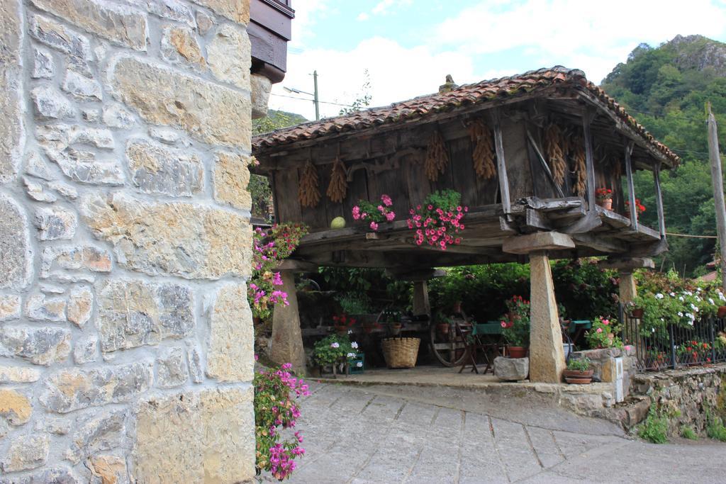 El Colladin Guest House Llerices Cameră foto