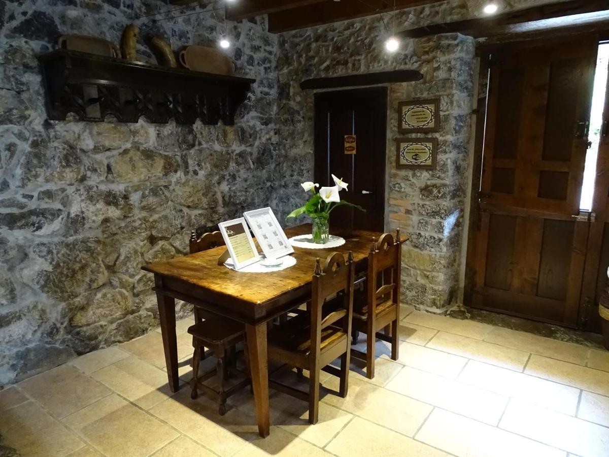 El Colladin Guest House Llerices Exterior foto