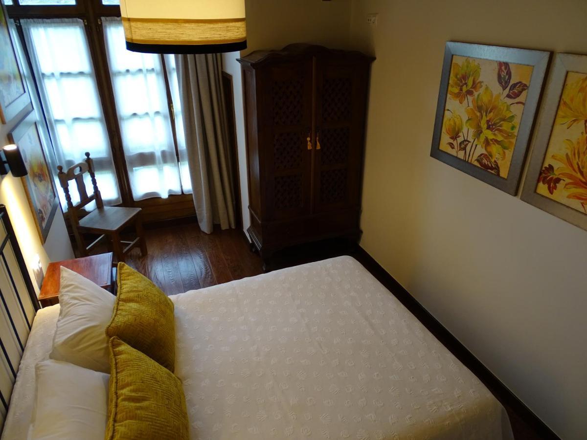 El Colladin Guest House Llerices Exterior foto